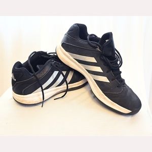 Adidas 3/4 Basketball Sneakers/Casual Sneakers 10.5.